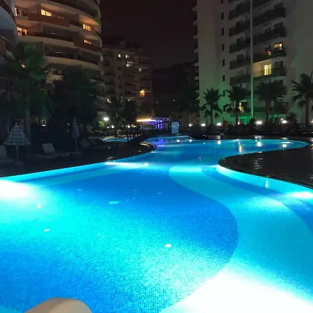 Vesta Garden Luxury 阿拉尼亚